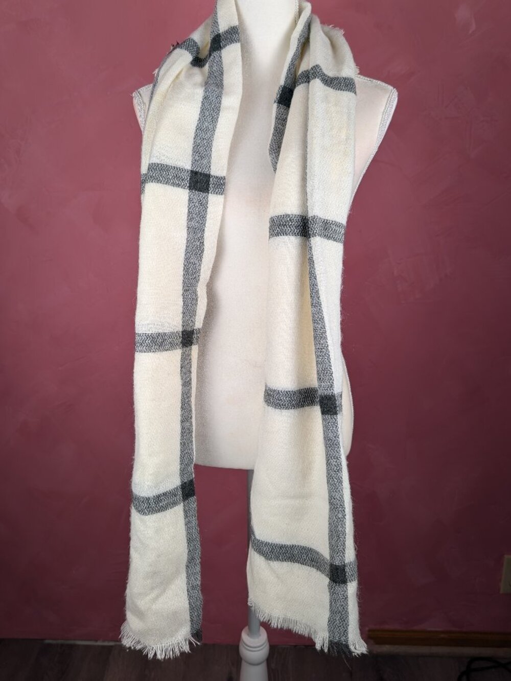 Black and cream scarf